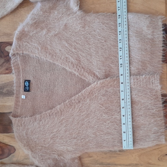 EUC- Kaelen Genuine Mohair Cardigan - Picture 9 of 16